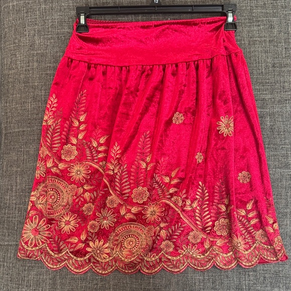 Vintage Dresses & Skirts - True Y2K Amy Byer Red Velvet Embroidered Skirt Large 12-14 Boho Romantic
